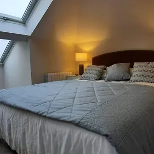 Stunning Family Sleeps 10 Villa